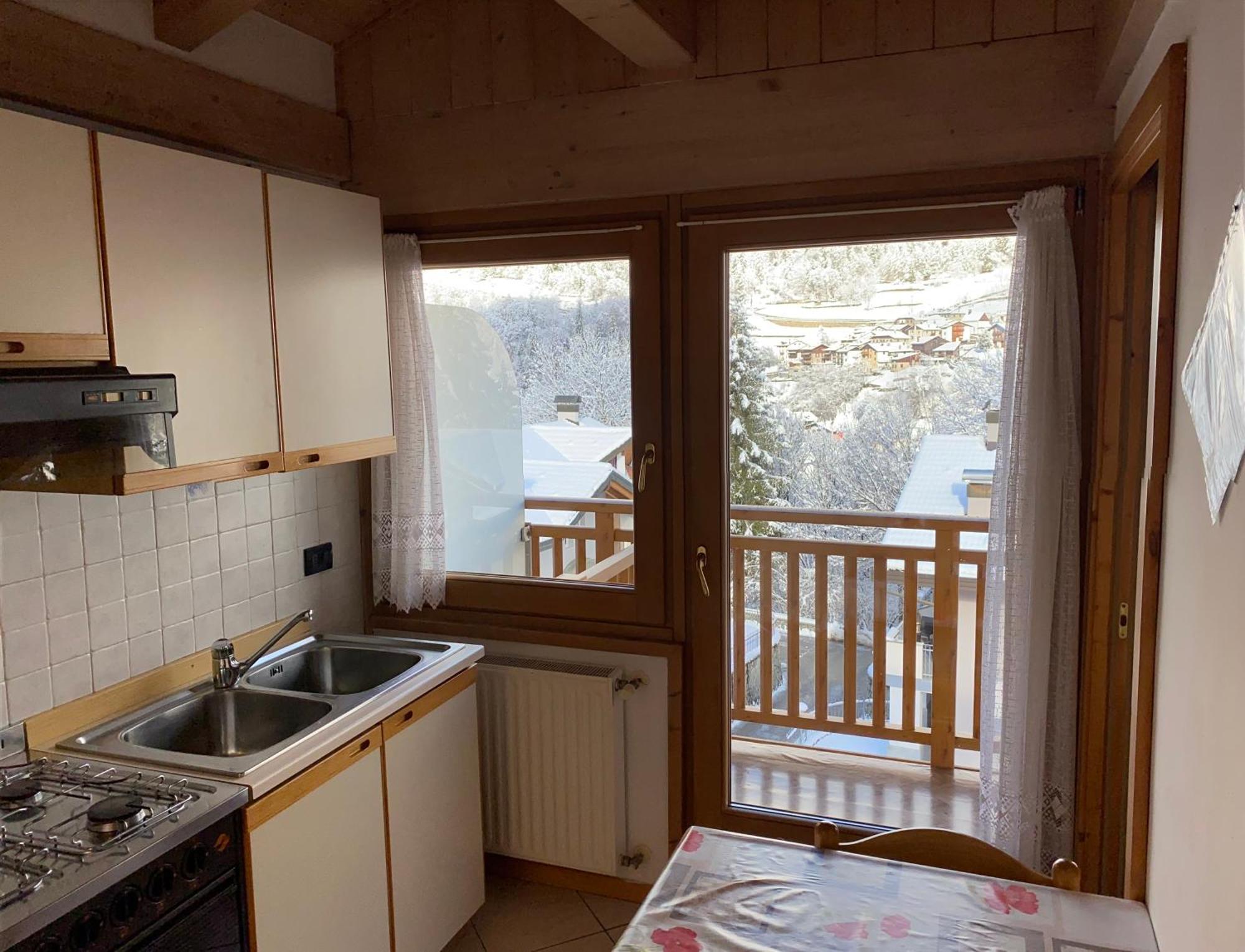 Monolocale Per Due Persone Apartment Commezzadura Exterior photo